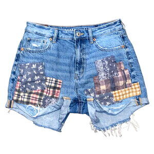 American Eagle Mom Patchwork Distressed Cuffed Cut Off Denim Jean Shorts Size 4